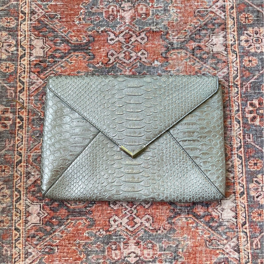 Stella & Dot Silver Animal Print Faux Leather Clutch Purse